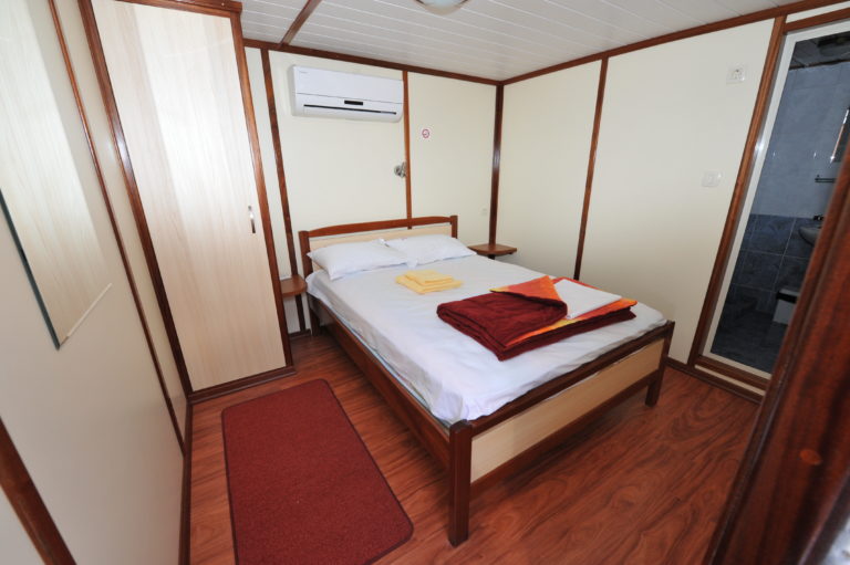 Kroatien Schiff Premium