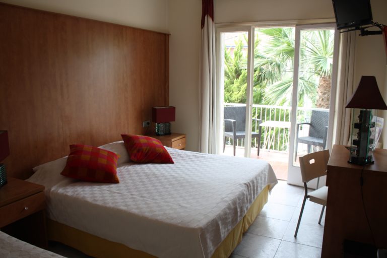 Los Globos Sitges gay Hotel schwul