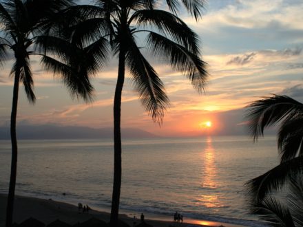 Puerto Vallarta gay schwul Strand Sonnenuntergang