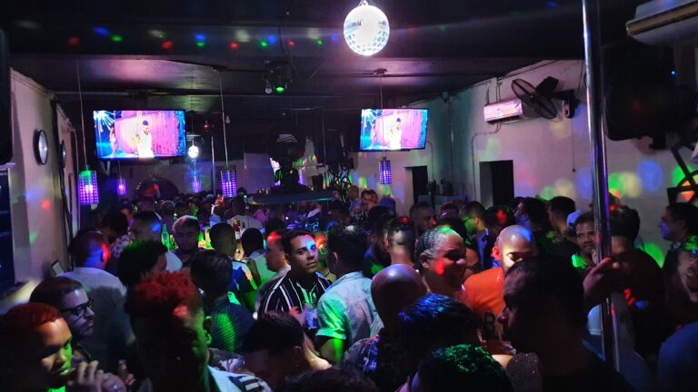 Nachtclub Santo Domingo schwul Gruppenreise Dom Rep