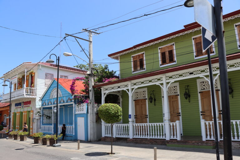 Puerto Plata Häuser schwule Gruppenreise Dom Rep