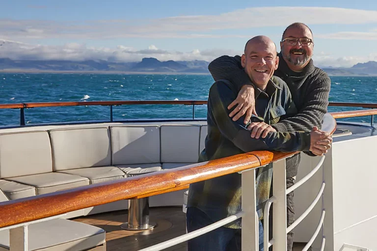 Paar Alaska gay cruise schwule Kreuzfahrt