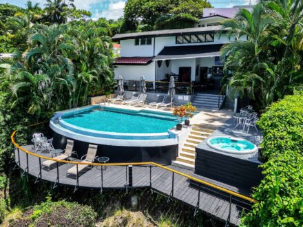 Hotel Villa Roca Costa Rica gay friendly Pool
