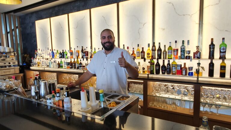 Melia Costa del Sol Torremolinos gay friendly Hotel Bar