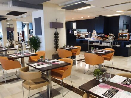 Melia Costa del Sol Torremolinos gay friendly Hotel Restaurant