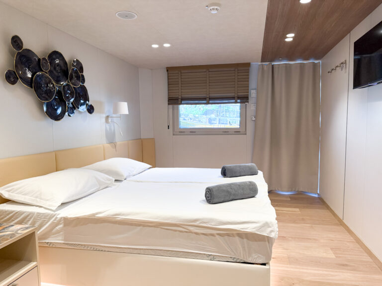 Kroatien gay Yacht cruise Kabine Hauptdeck