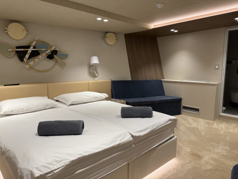 Kroatien gay Yacht cruise Kabine Unterdeck