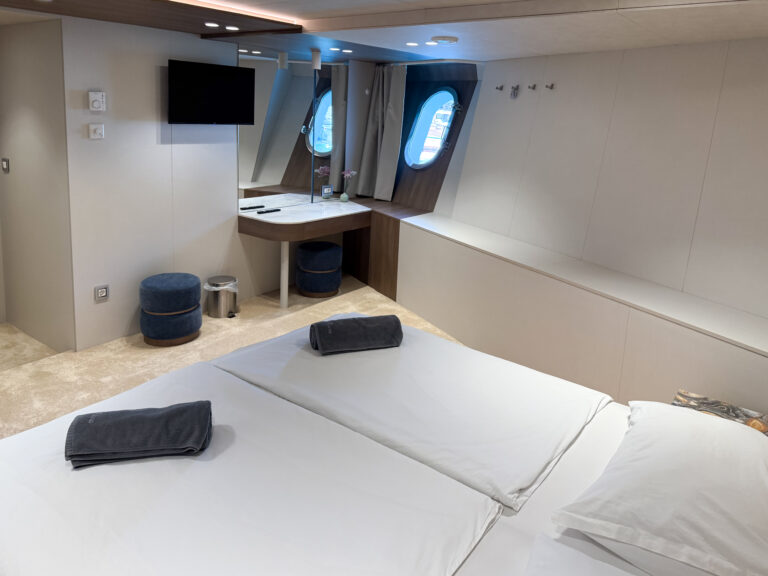 Kroatien gay Yacht cruise Kabine Unterdeck
