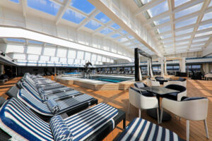 Vasco da Gama gay cruise Lido Bar