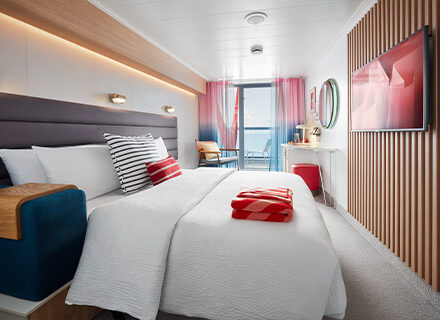 Virgin Valiant Lady gay cruise Balkonkabine