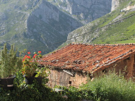 Kantabrien Spanien Mietwagenrundreise gay Dorf