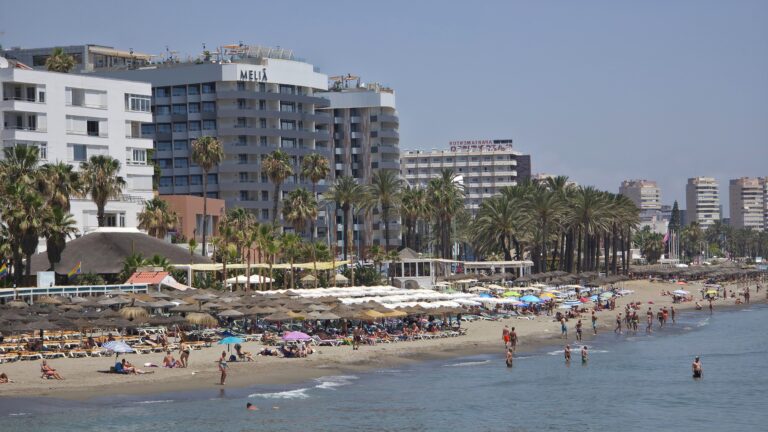 Torremolinos gay Strand Eden